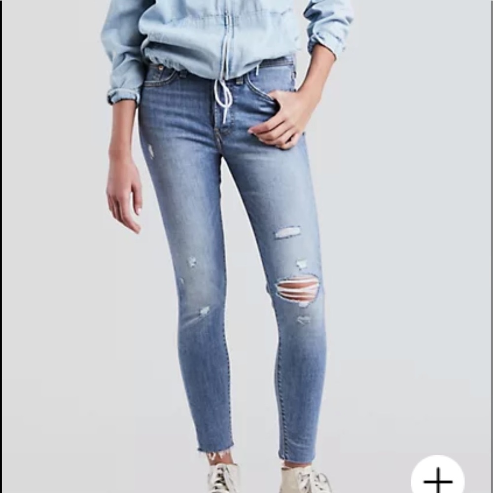 Levi’s Wedgie Fit Skinny Jeans in Blue Spice